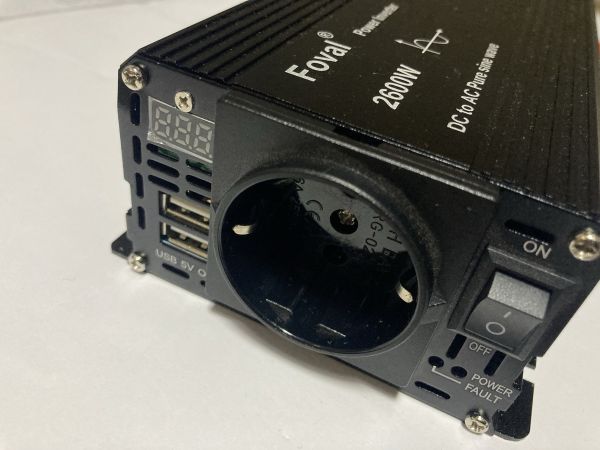 Інвертор Foval 2600W вхід DC 12V, вихід AC 230V, 1300Вт, USB 5V DC 3.1A, чиста правильна синусоїда