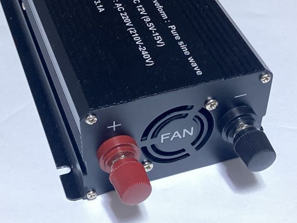 Інвертор Foval 2600W вхід DC 12V, вихід AC 230V, 1300Вт, USB 5V DC 3.1A, чиста правильна синусоїда