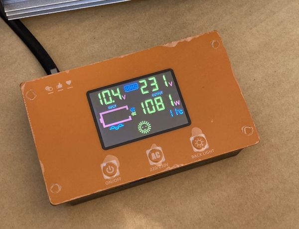 Інвертор Wechselrichter 1500W вхід DC 12V, вихід AC 220V/230V, 1500Вт (пікова 3000Вт), чиста синусоїда, USB 5V DC, LED дисплей, зовнішній  пульт керування. 2.7 кг