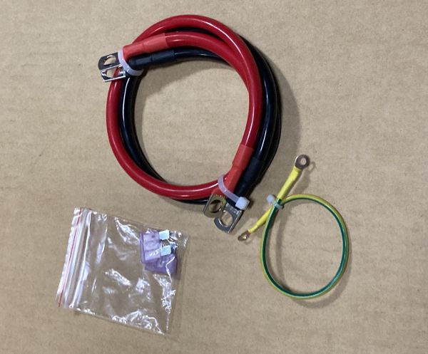 Інвертор Wechselrichter 1500W вхід DC 12V, вихід AC 220V/230V, 1500Вт (пікова 3000Вт), чиста синусоїда, USB 5V DC, LED дисплей, зовнішній  пульт керування. 2.7 кг