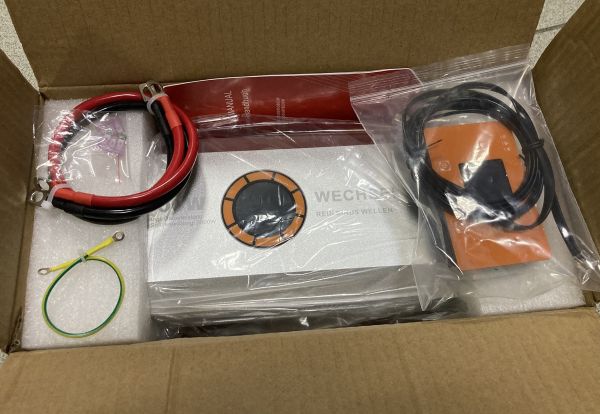 Інвертор Wechselrichter 1500W вхід DC 12V, вихід AC 220V/230V, 1500Вт (пікова 3000Вт), чиста синусоїда, USB 5V DC, LED дисплей, зовнішній  пульт керування. 2.7 кг