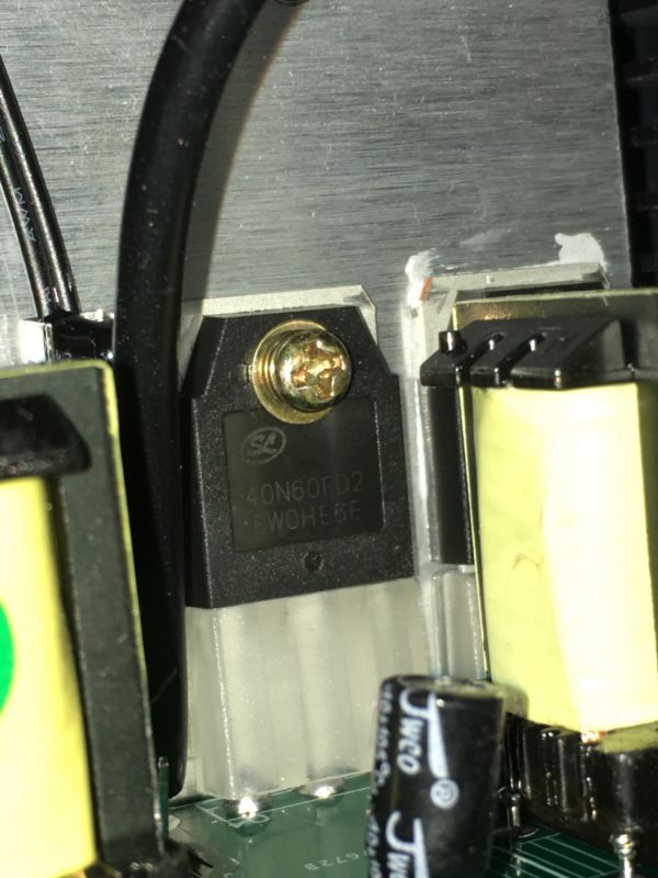 Зварювальний апарат MAR-POL M79363 інверторний 330A IGBT, MMA, TIG, з кабелями 4м